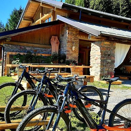 Chalet Chapeau b&b Castel Condino Extérieur photo