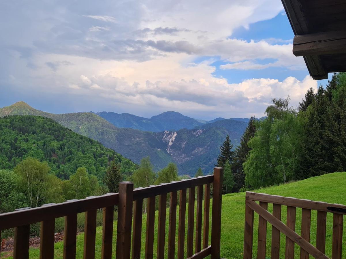 Chalet Chapeau b&b Castel Condino Extérieur photo